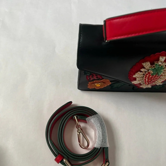 Tosca Blu Black Rhinestone Carrot Flowers Applique Flap Shoulder Bag Top Handle - Picture 6 of 12